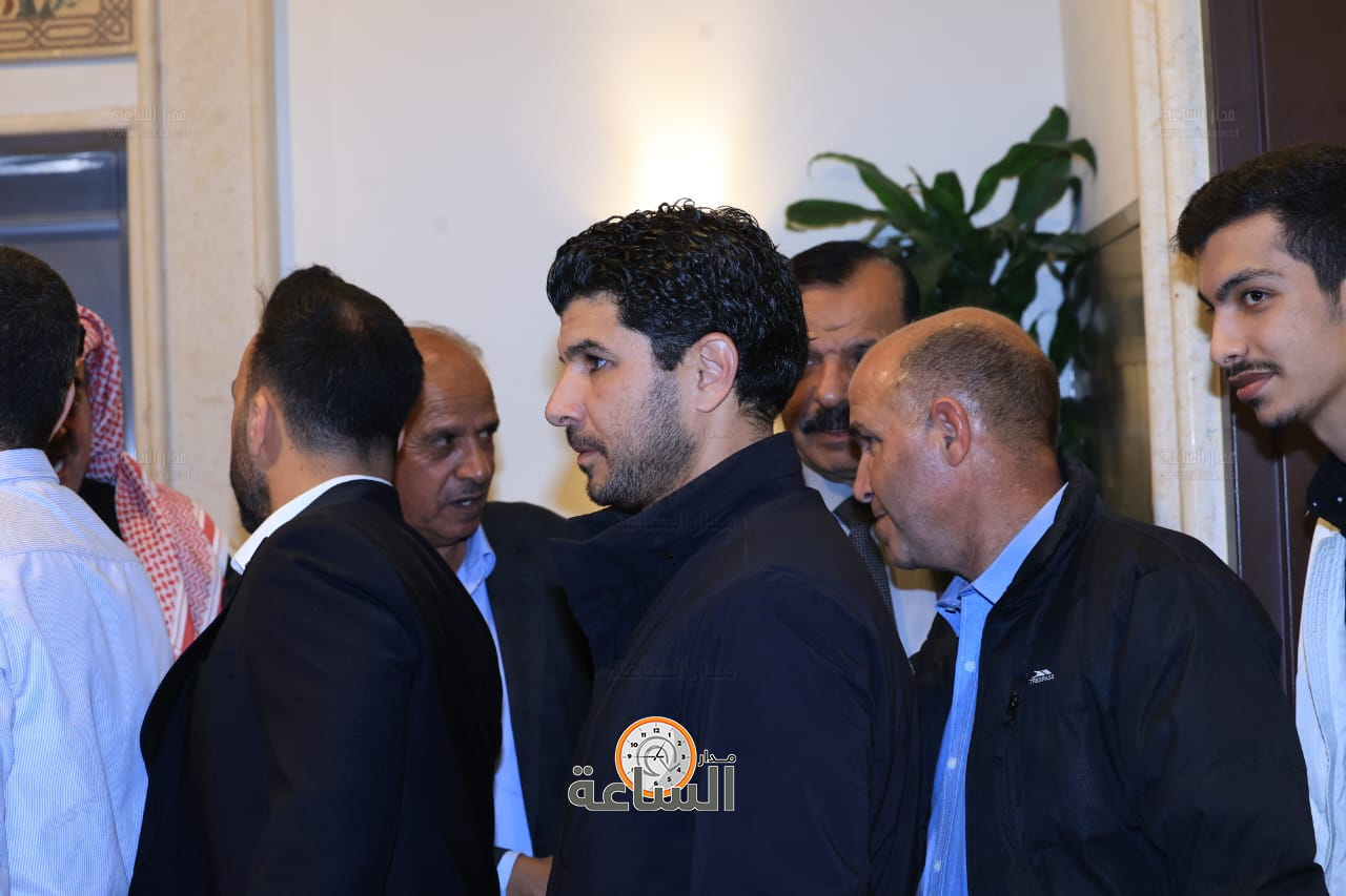 Madar Al-Saa Images 0.9915843547950046