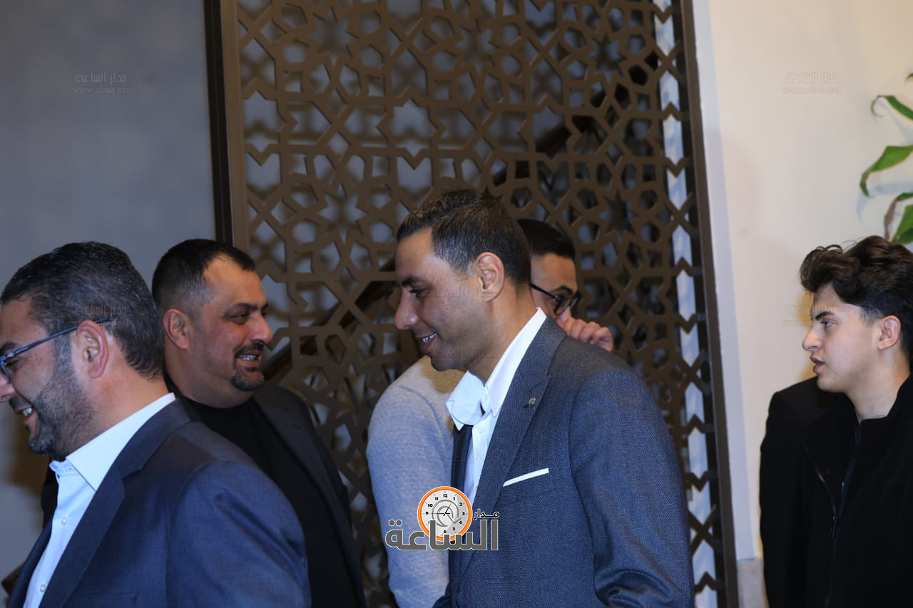 Madar Al-Saa Images 0.4470675737489682