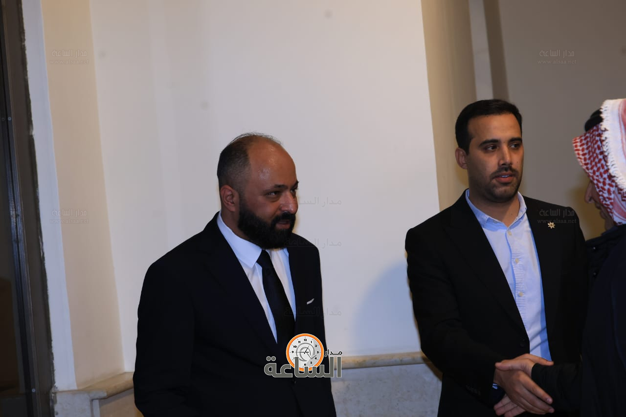 Madar Al-Saa Images 0.381781299946121