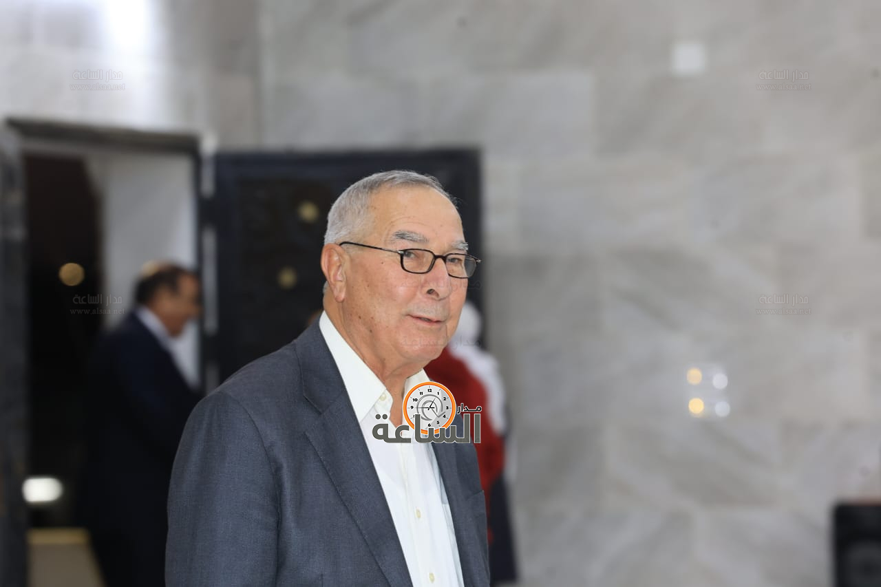 Madar Al-Saa Images 0.08704727954234603