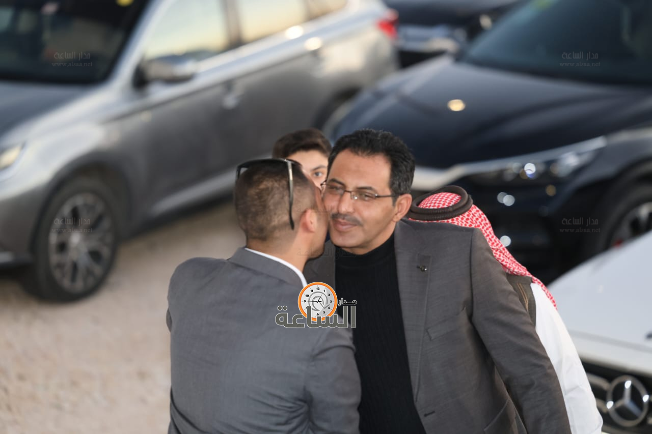 Madar Al-Saa Images 0.01495656982627347