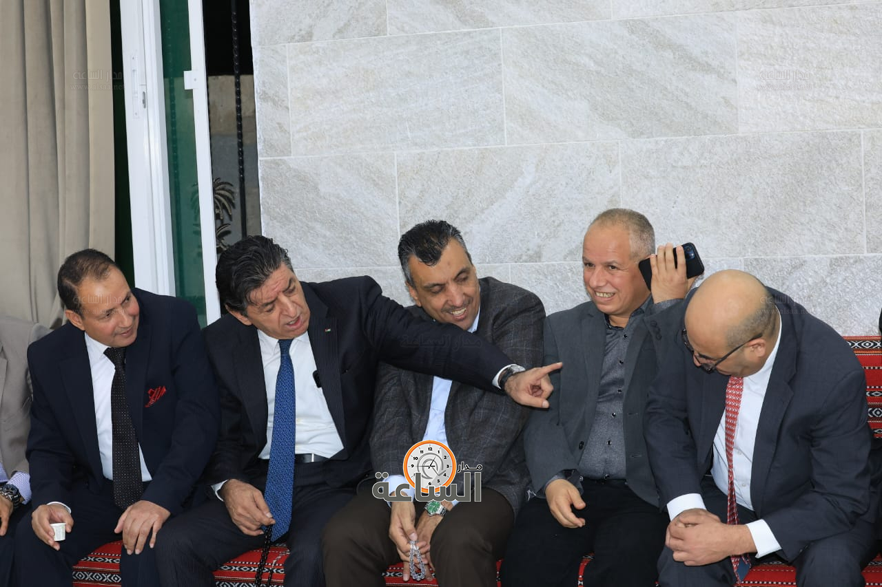 Madar Al-Saa Images 0.6677081271959825