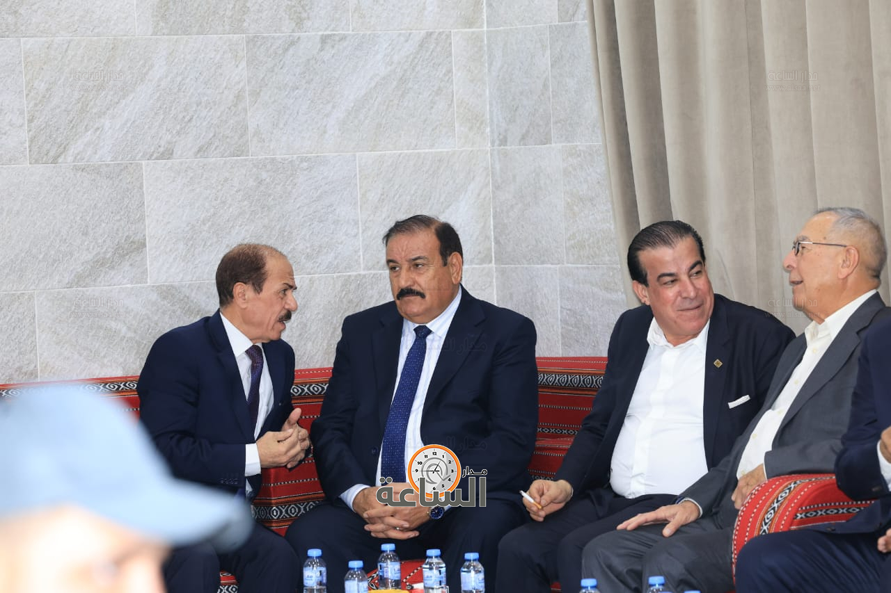 Madar Al-Saa Images 0.9780382244839222