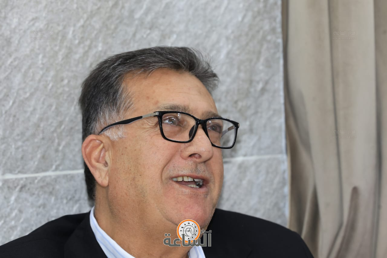 Madar Al-Saa Images 0.46066340290527197