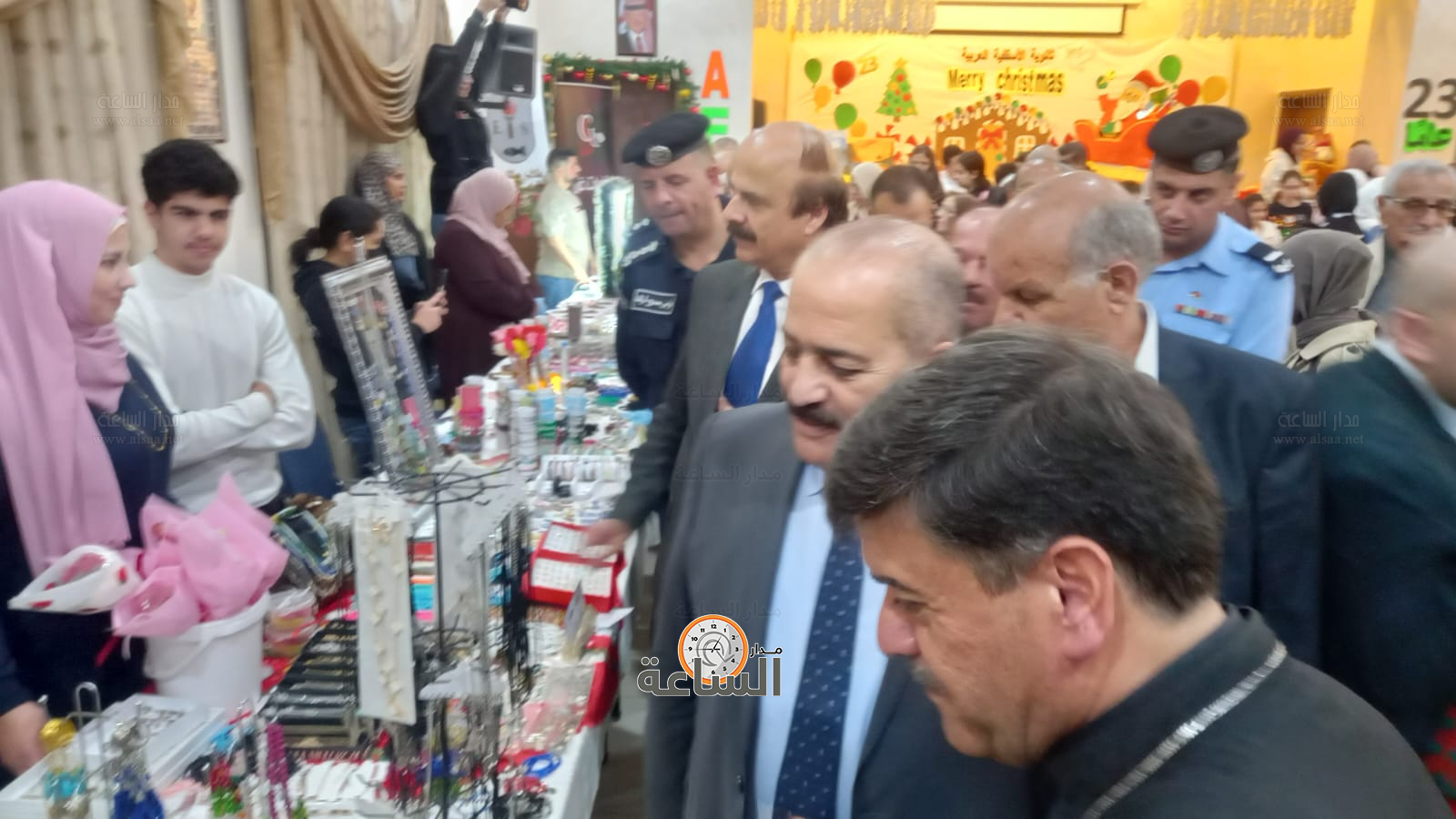 Madar Al-Saa Images 0.4967859731706371