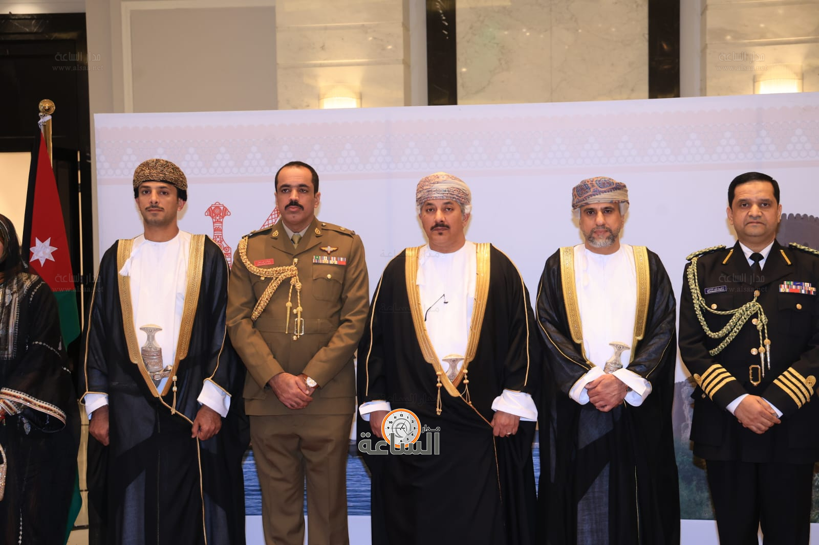 Madar Al-Saa Images 0.840201512672975