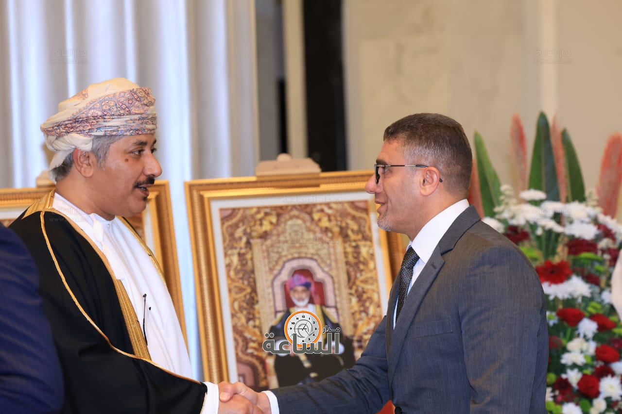 Madar Al-Saa Images 0.6984885858224662