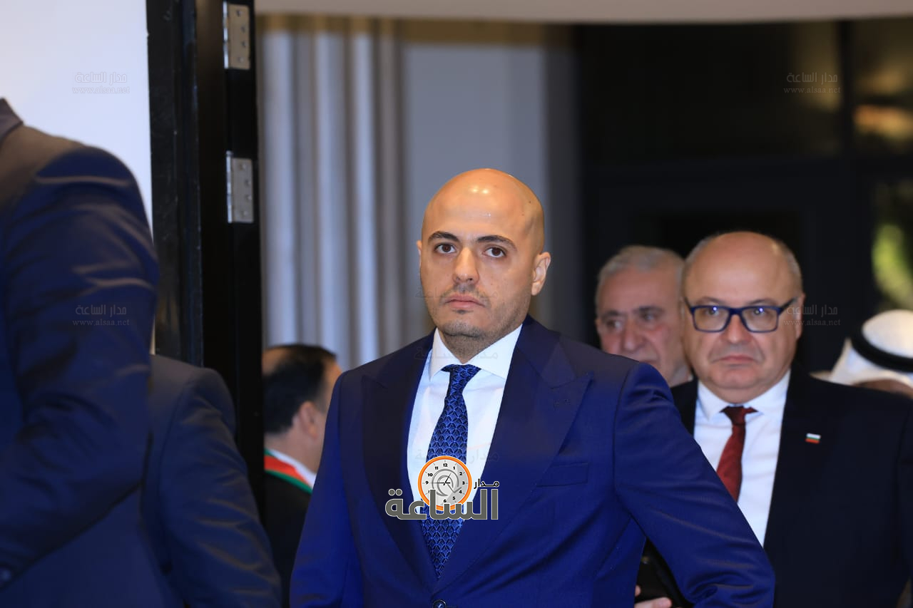 Madar Al-Saa Images 0.7813827357149493