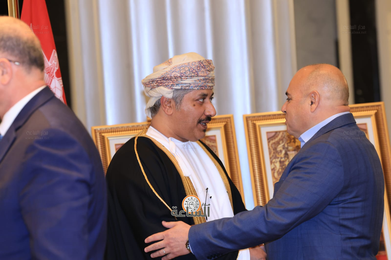 Madar Al-Saa Images 0.5663713518115285