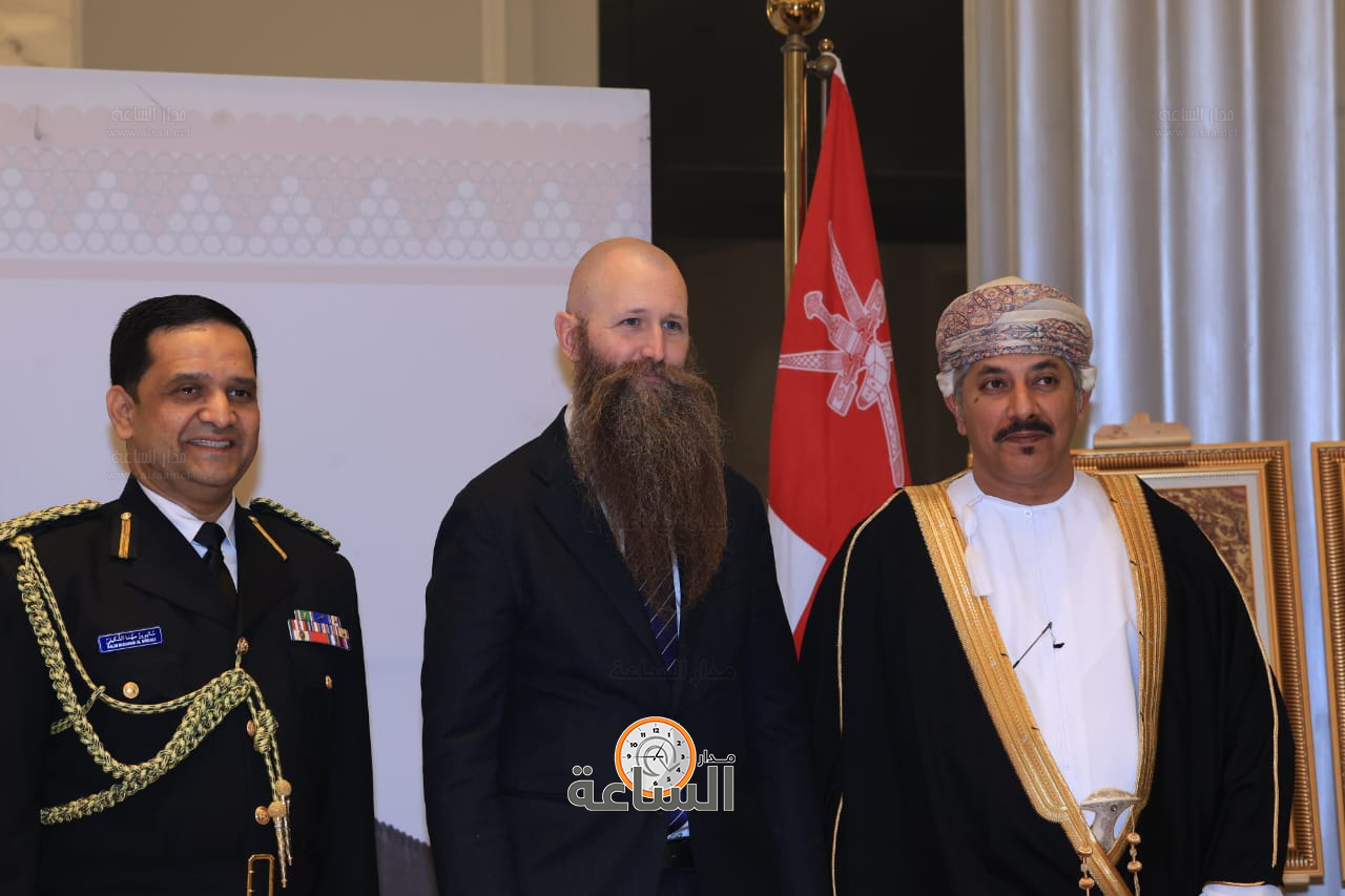 Madar Al-Saa Images 0.6789047652384729