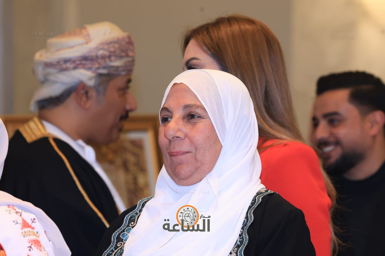 Madar Al-Saa Images 0.7356619893458601