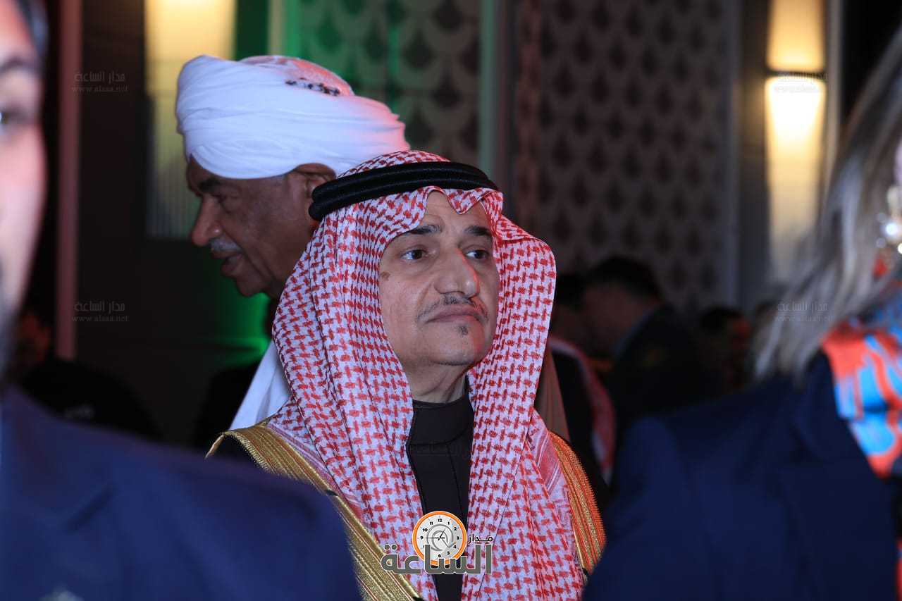 Madar Al-Saa Images 0.1372417384512965