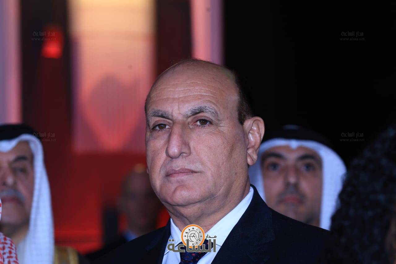 Madar Al-Saa Images 0.508155330714178