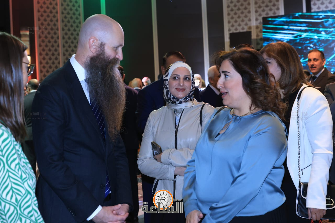 Madar Al-Saa Images 0.5569562692307743