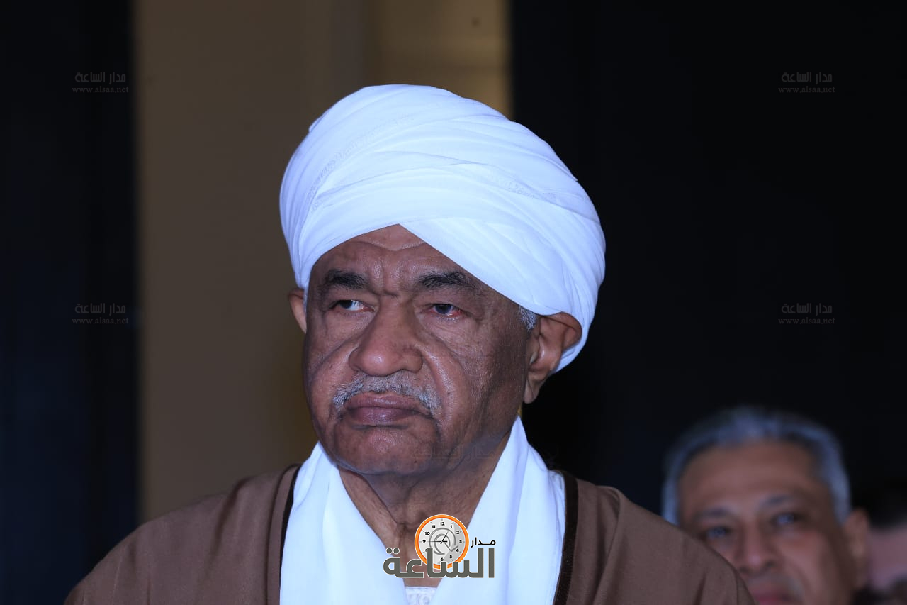 السفير السوداني في عمان حسن صالح سوار الذهب