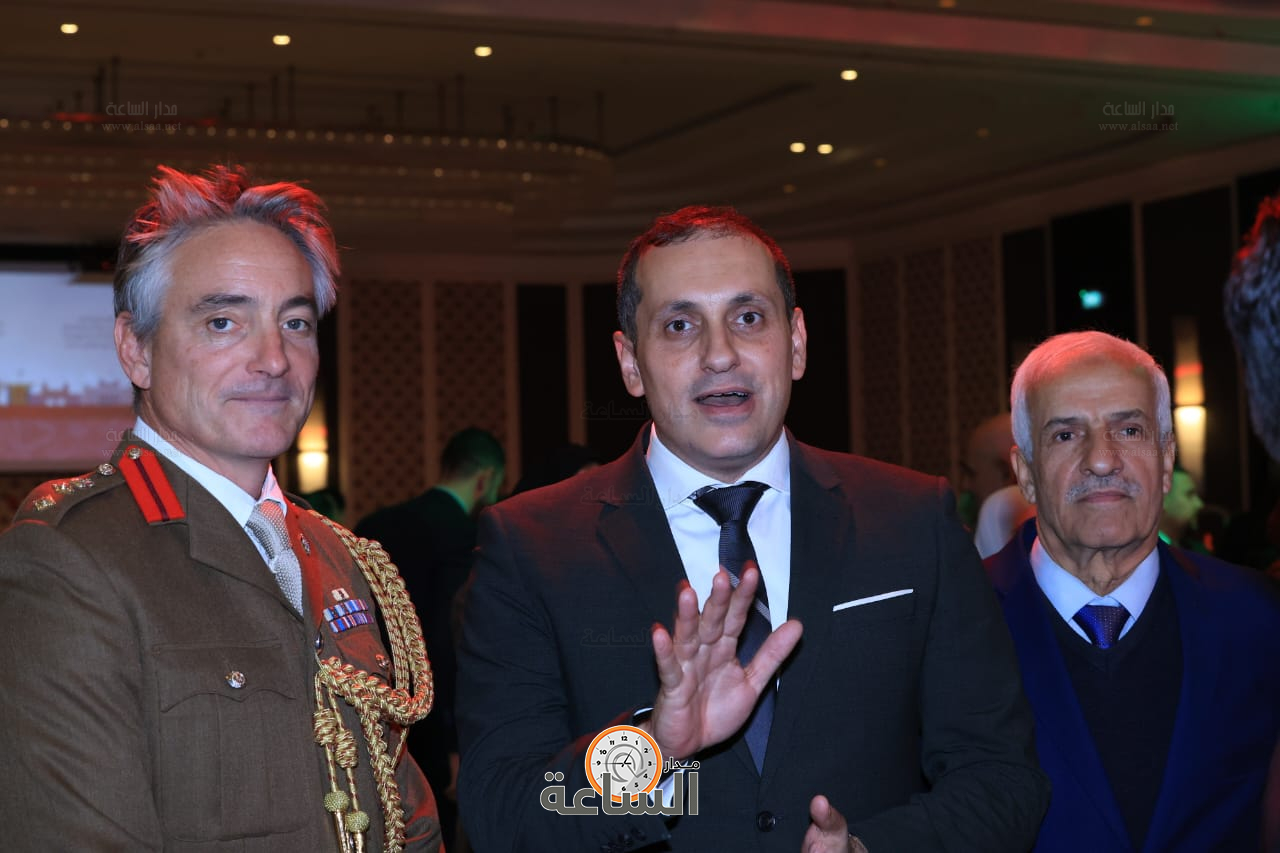 Madar Al-Saa Images 0.38807382853417216