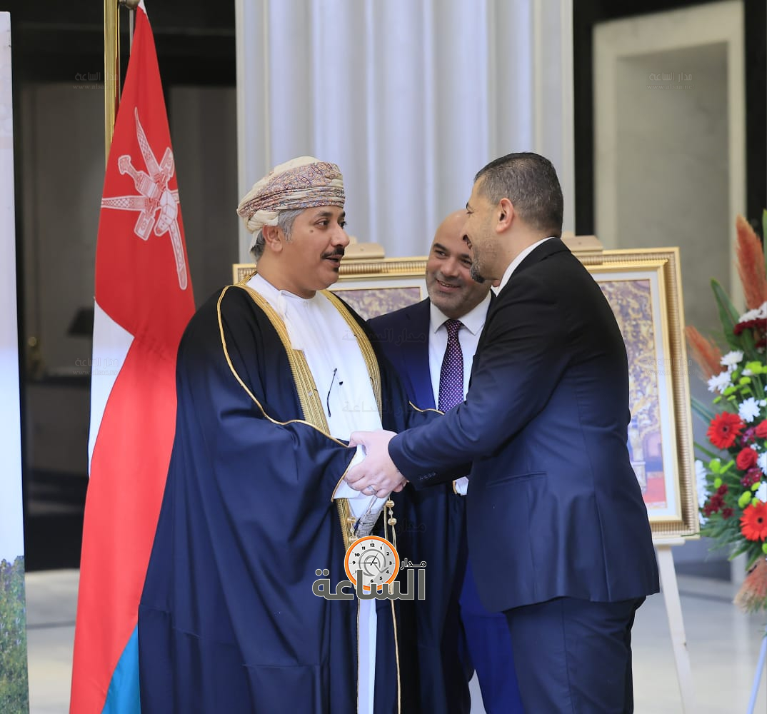 Madar Al-Saa Images 0.8992575441968371