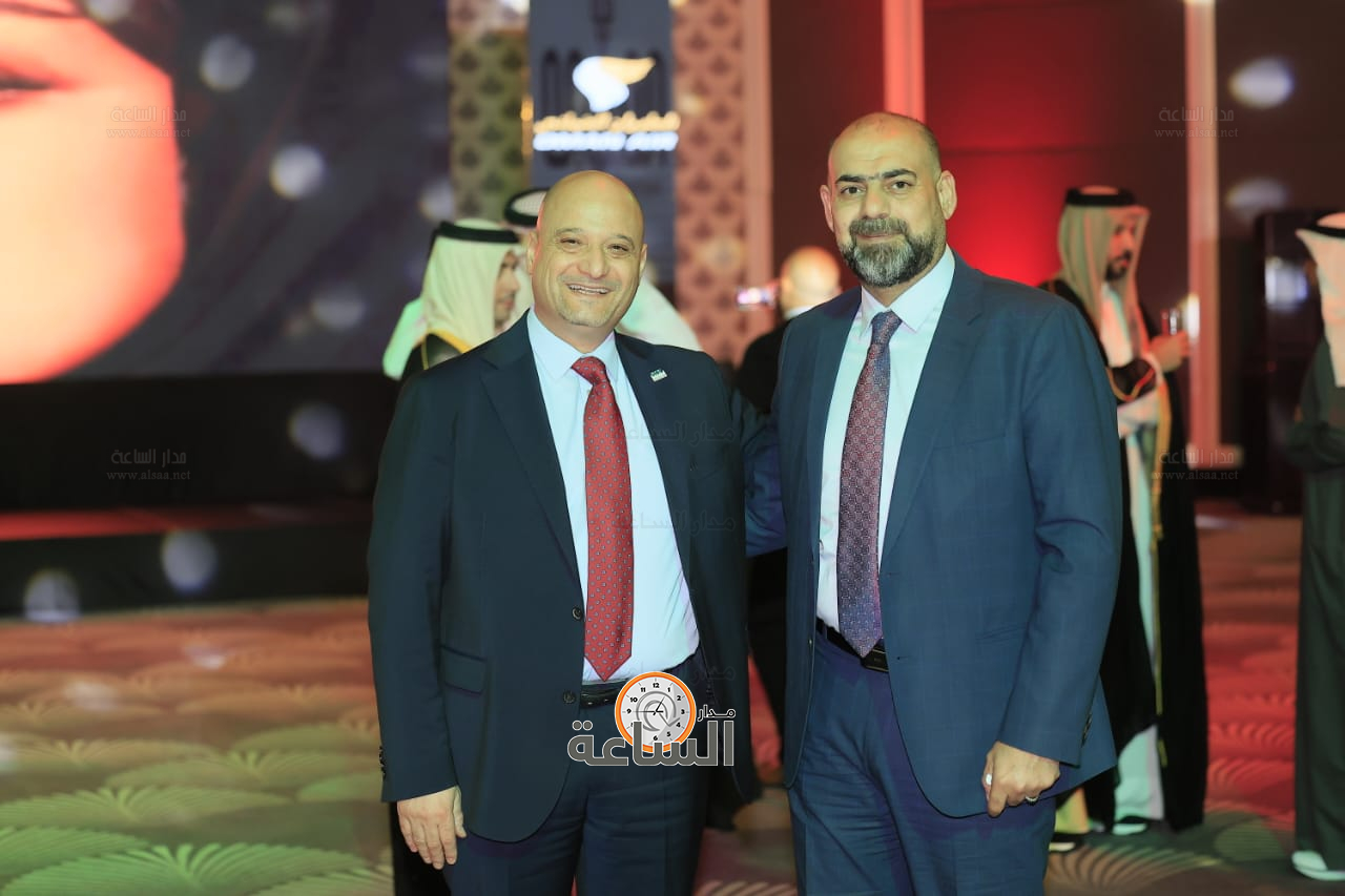 Madar Al-Saa Images 0.165157608916209