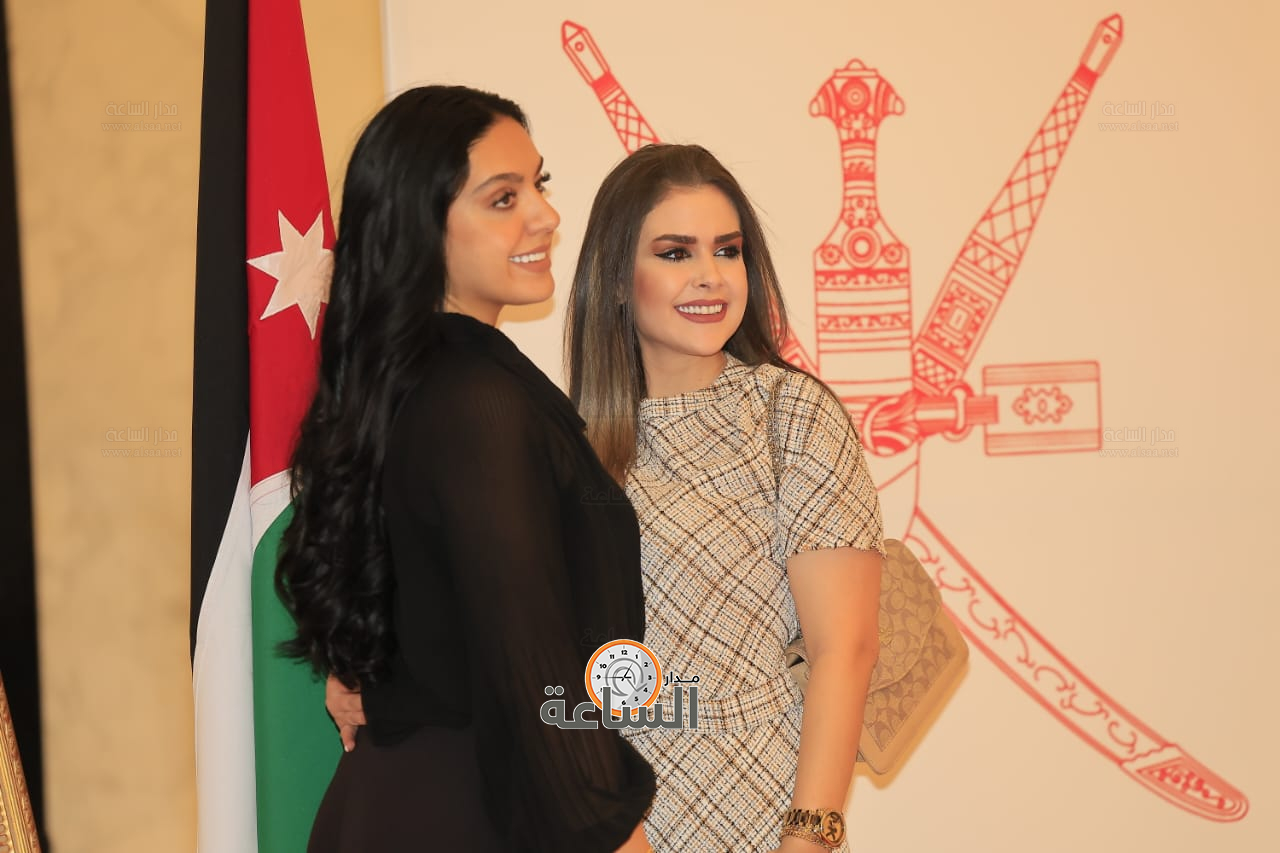 Madar Al-Saa Images 0.7619671523261882