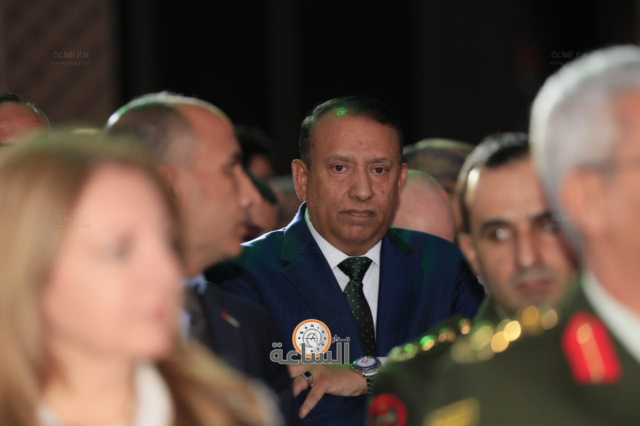 Madar Al-Saa Images 0.617049687332473