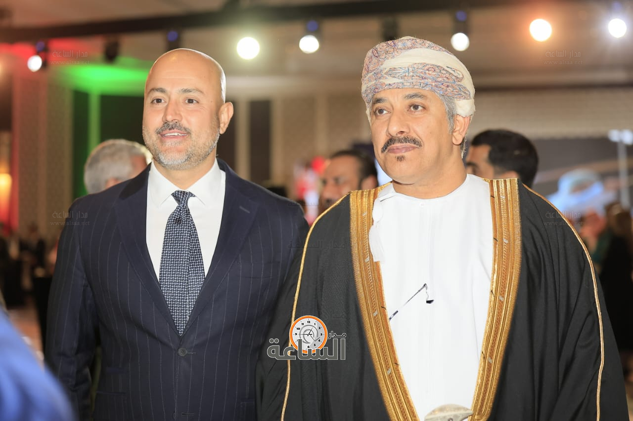 Madar Al-Saa Images 0.8847775581278716