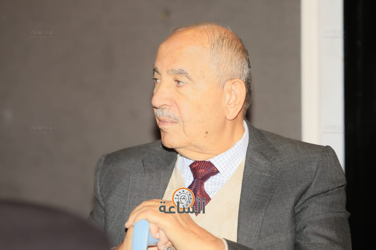 Madar Al-Saa Images 0.4435216250787605