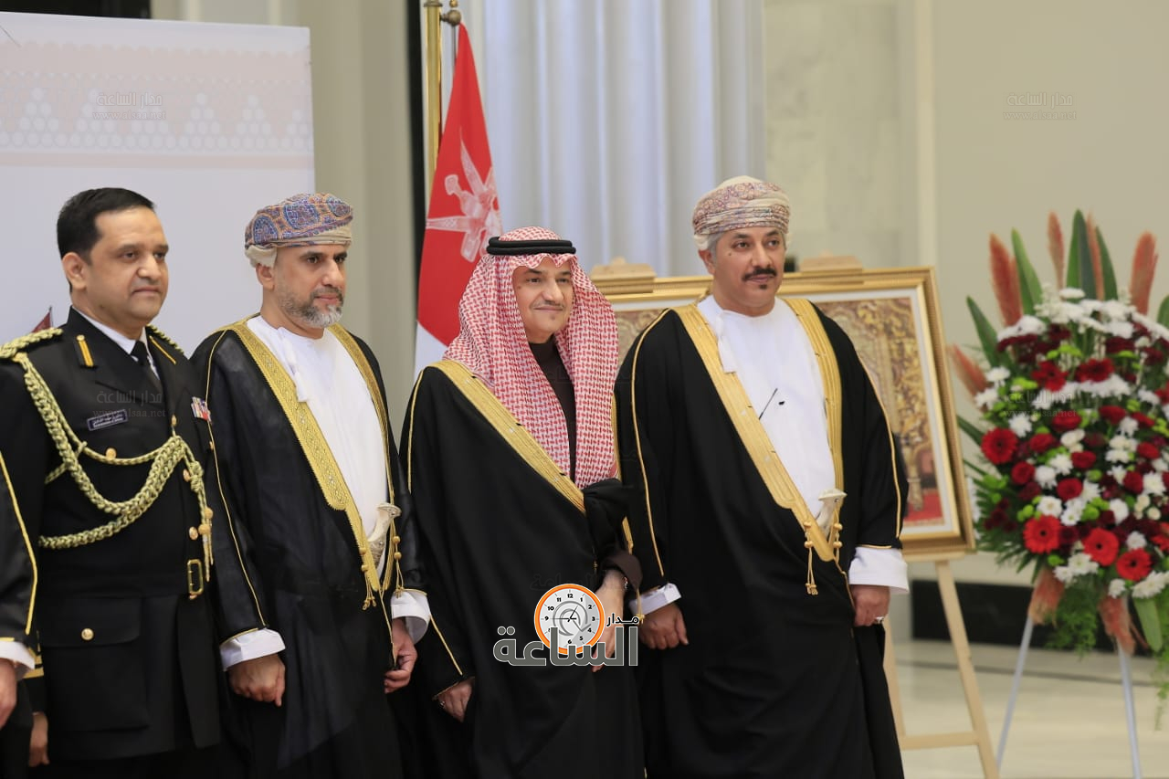 Madar Al-Saa Images 0.7022108570458324