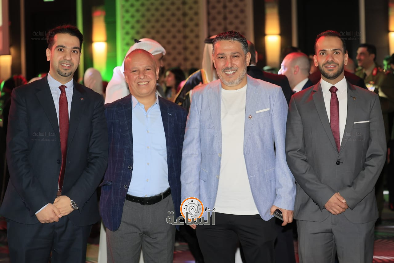 Madar Al-Saa Images 0.6790314236432269