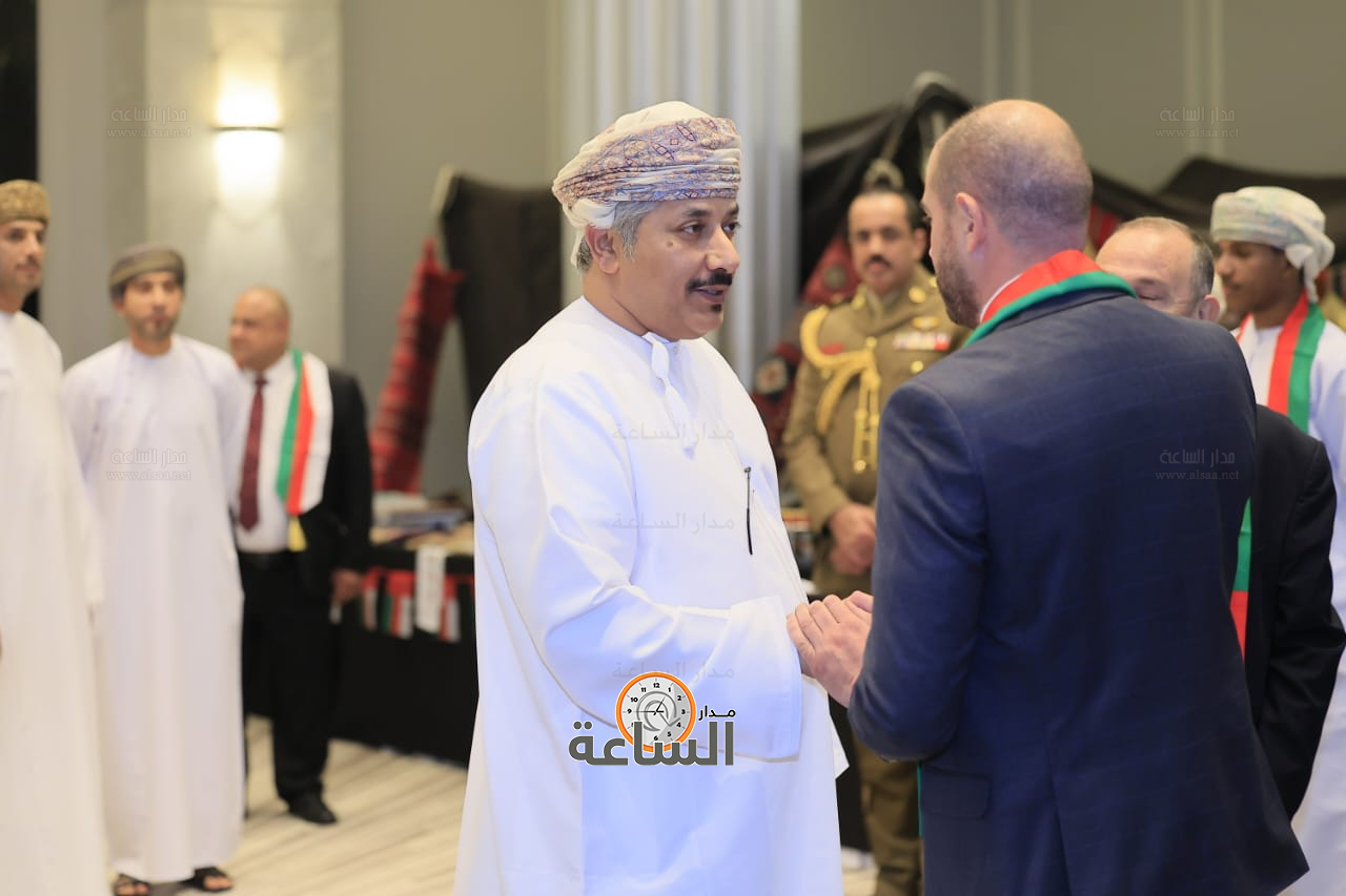 Madar Al-Saa Images 0.7267135588385245