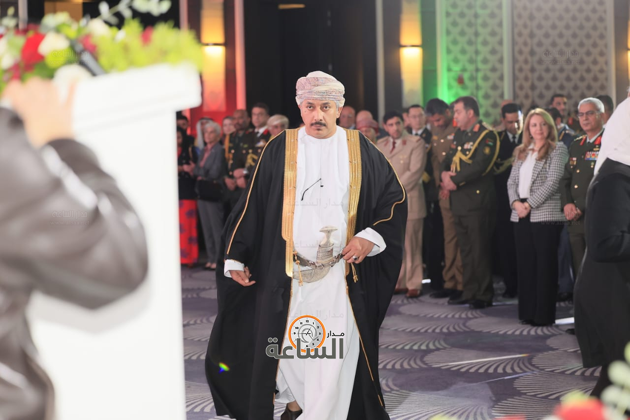 Madar Al-Saa Images 0.4136489175272353