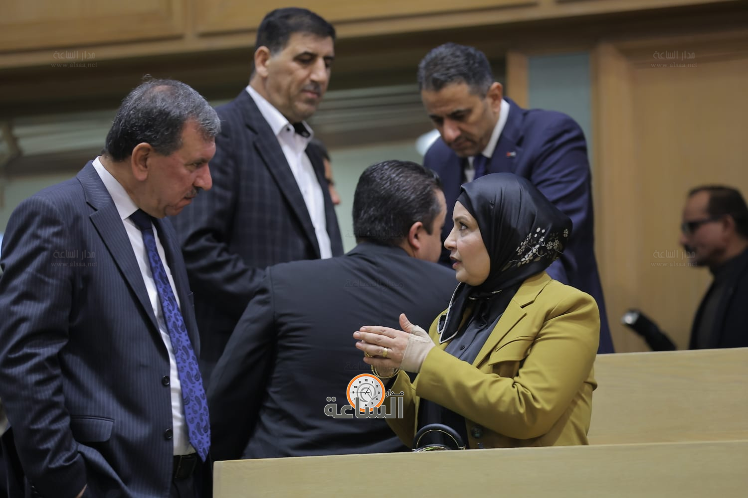 Madar Al-Saa Images 0.26834088516252386