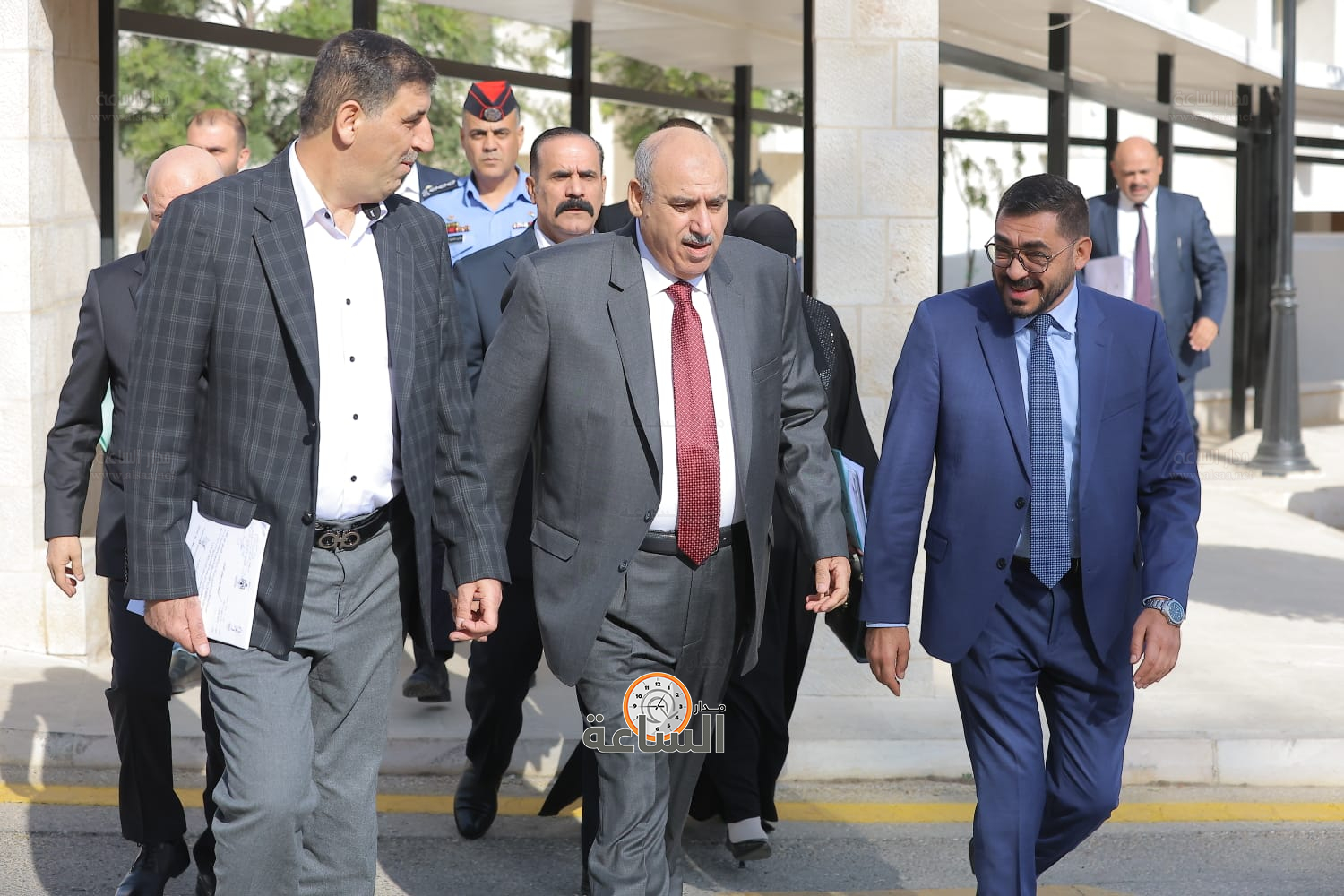 Madar Al-Saa Images 0.502045384129354