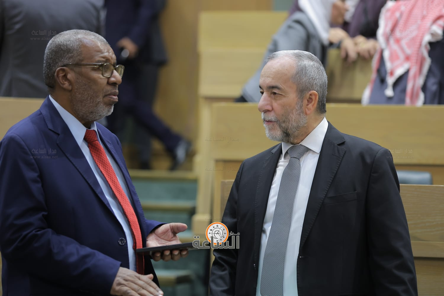 Madar Al-Saa Images 0.8603902086699973