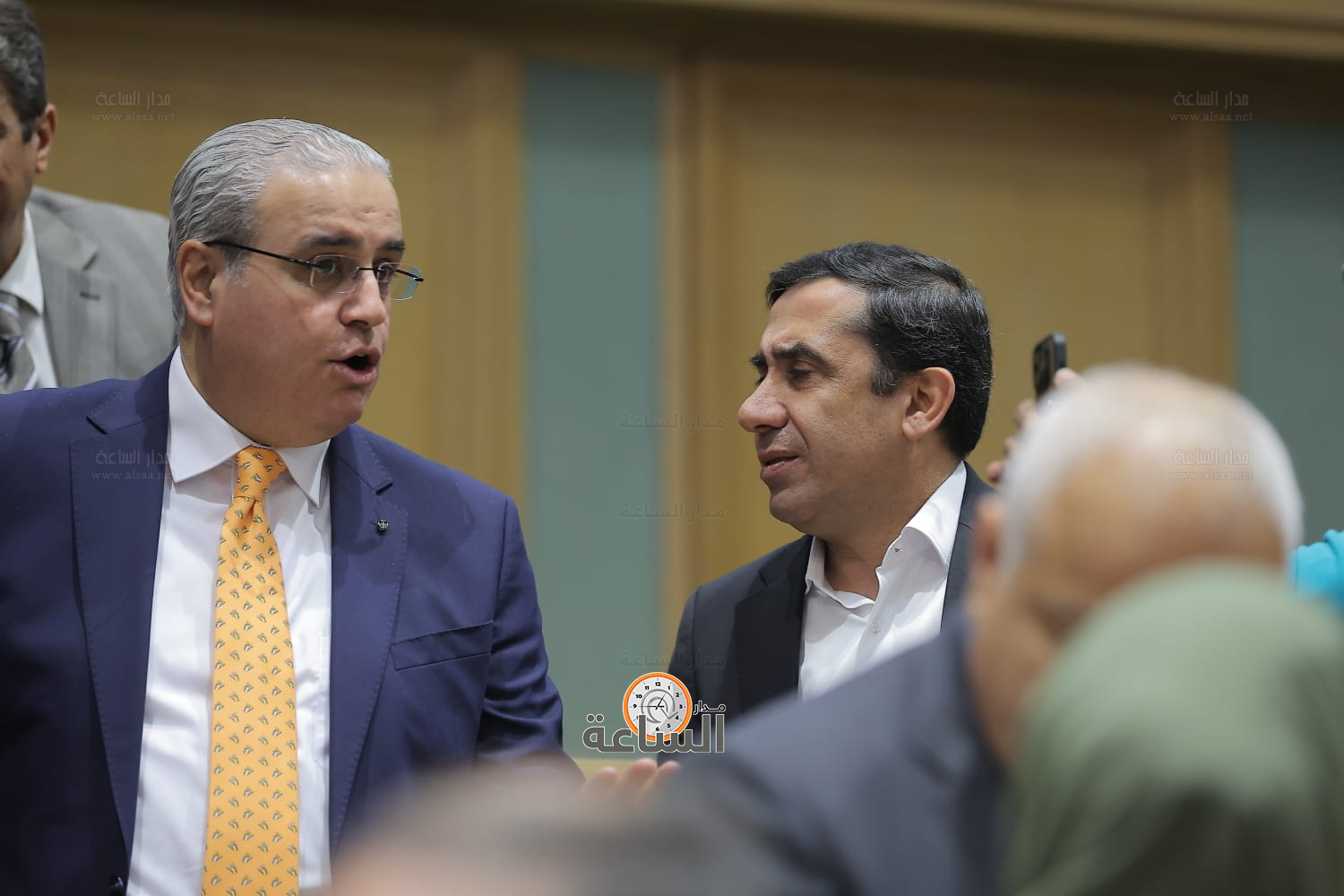 Madar Al-Saa Images 0.4031372387779446