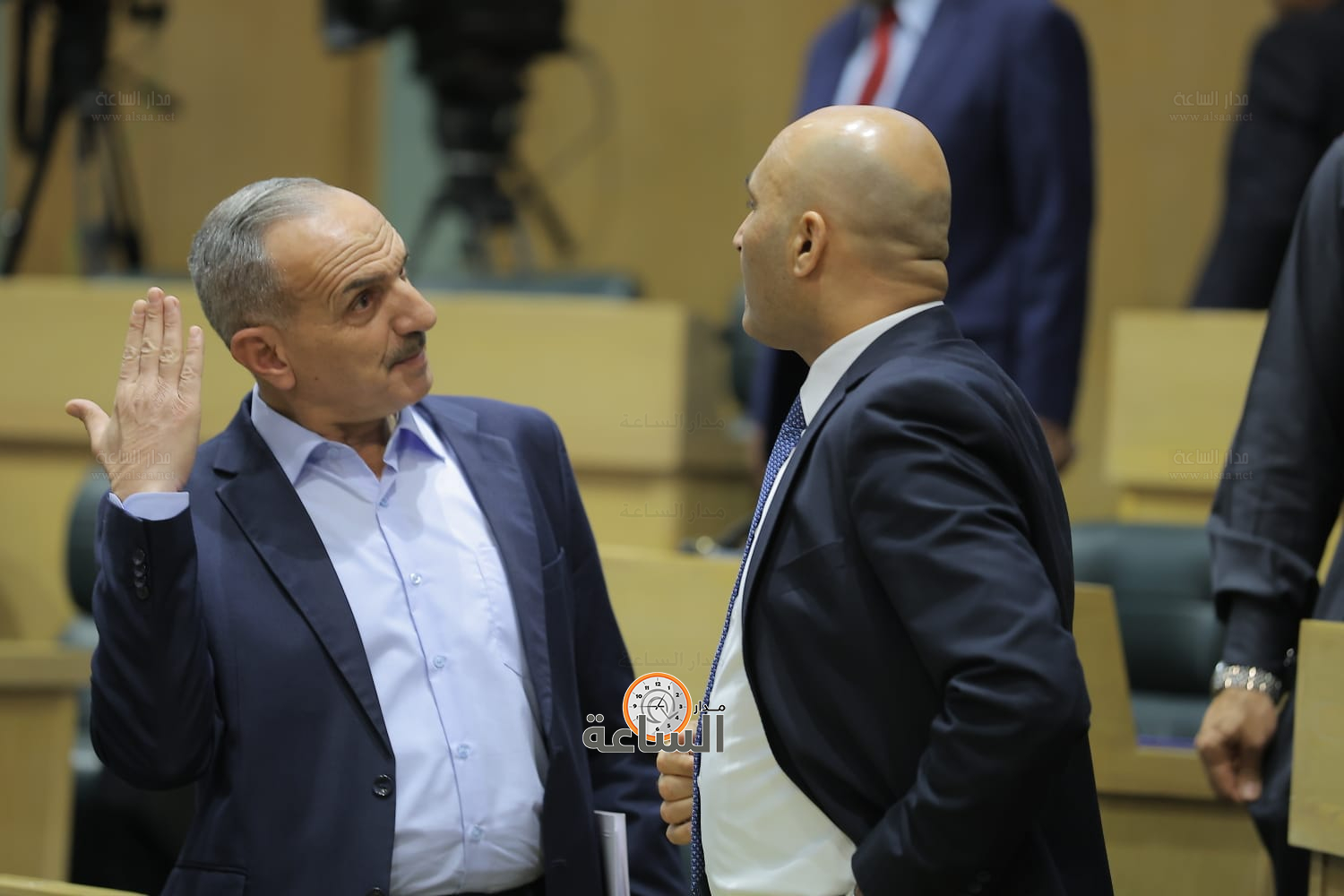 Madar Al-Saa Images 0.6241483368457234