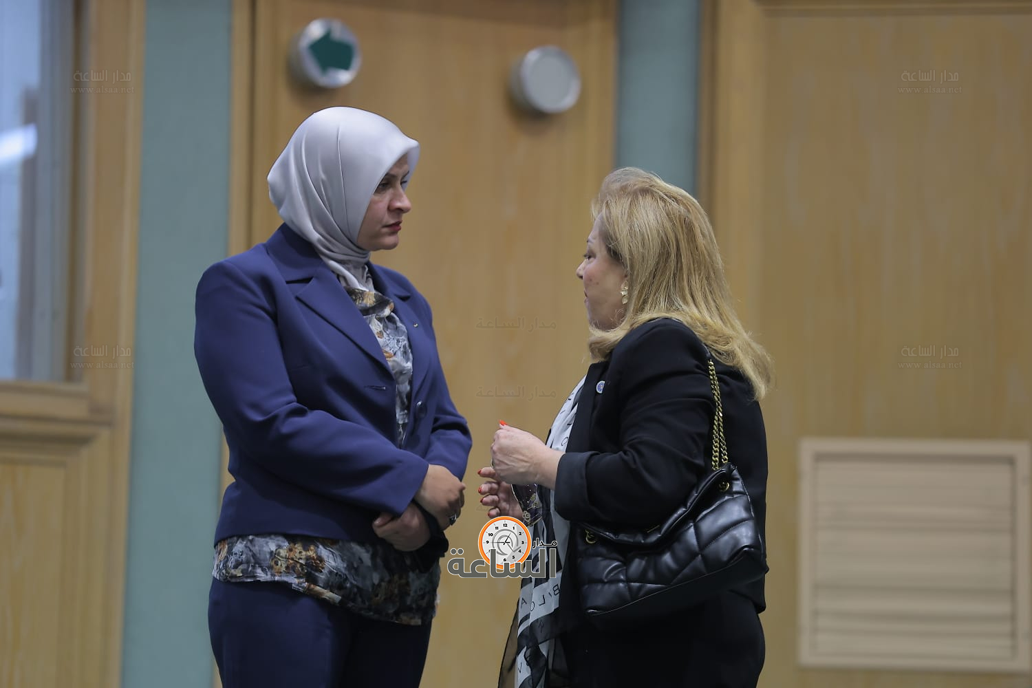 Madar Al-Saa Images 0.44370830574807174