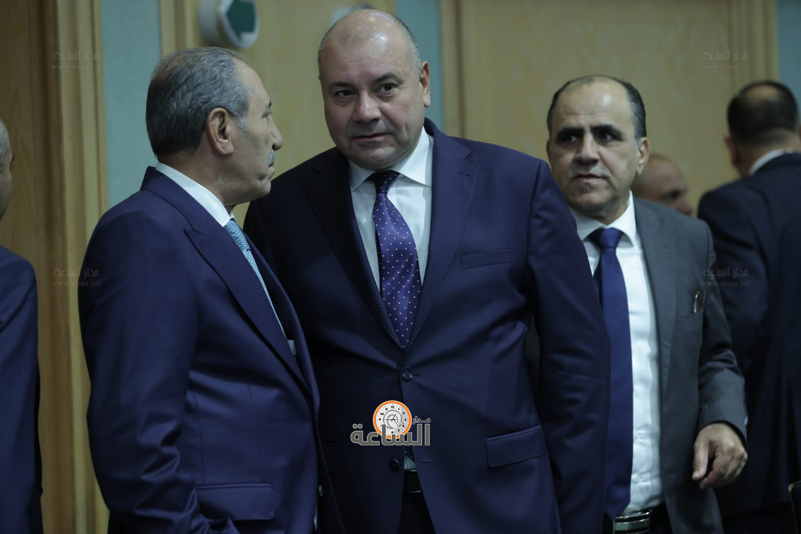 Madar Al-Saa Images 0.7161141851238845