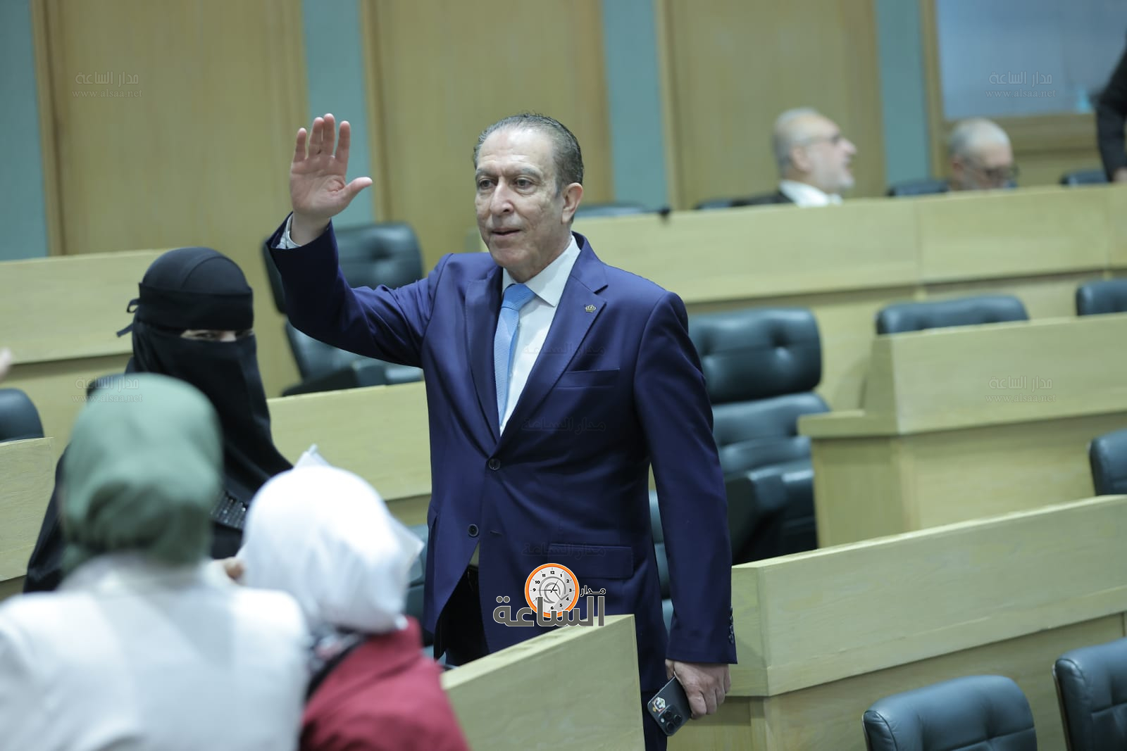 Madar Al-Saa Images 0.6081039059186779