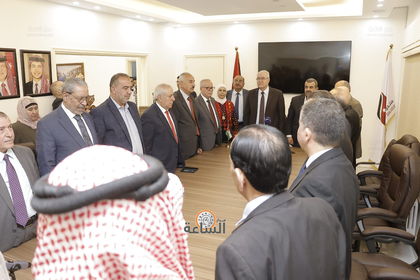 Madar Al-Saa Images 0.9264616799730495