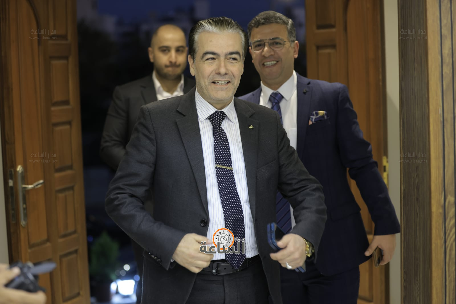 Madar Al-Saa Images 0.9371635534185686