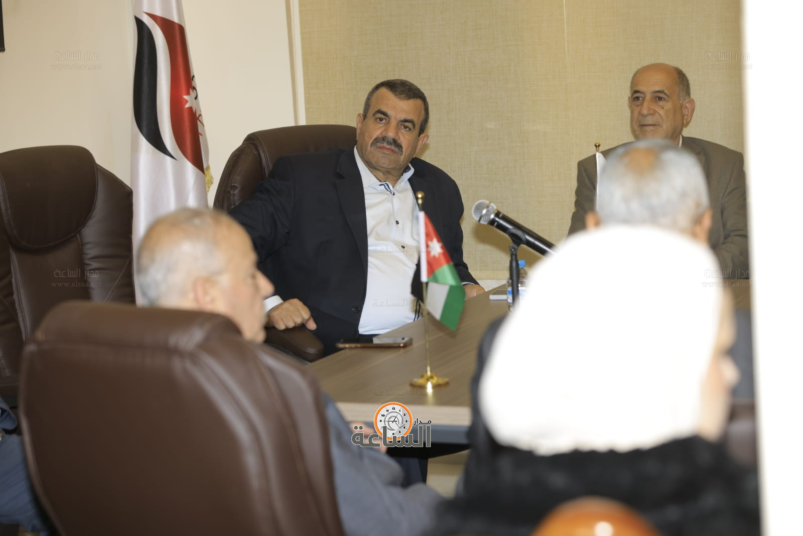 Madar Al-Saa Images 0.8700233785140805