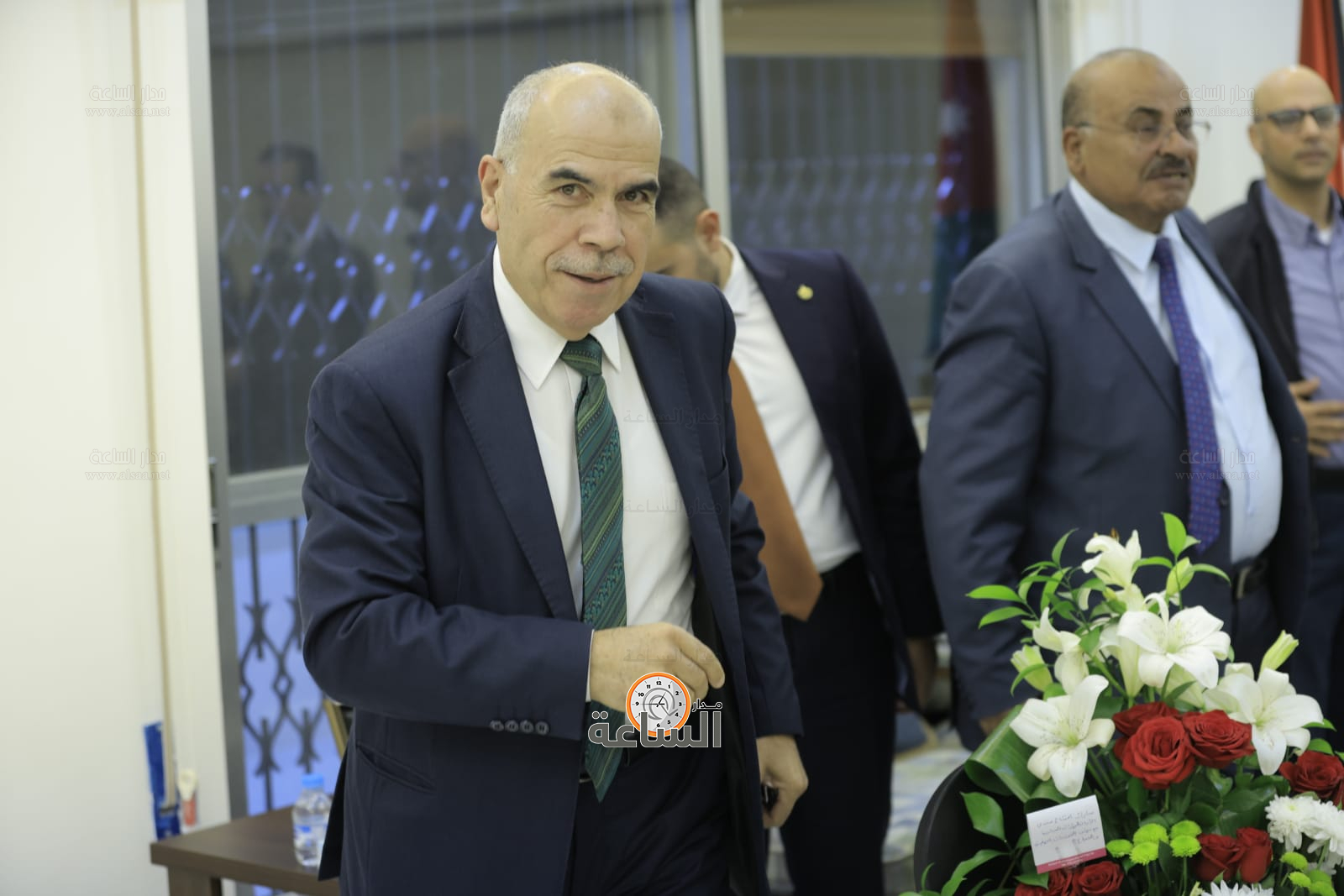 Madar Al-Saa Images 0.3292486031662649