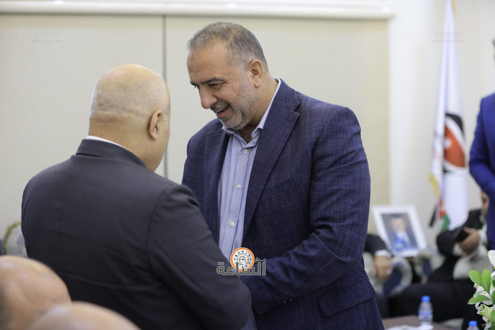 Madar Al-Saa Images 0.6475996624923501