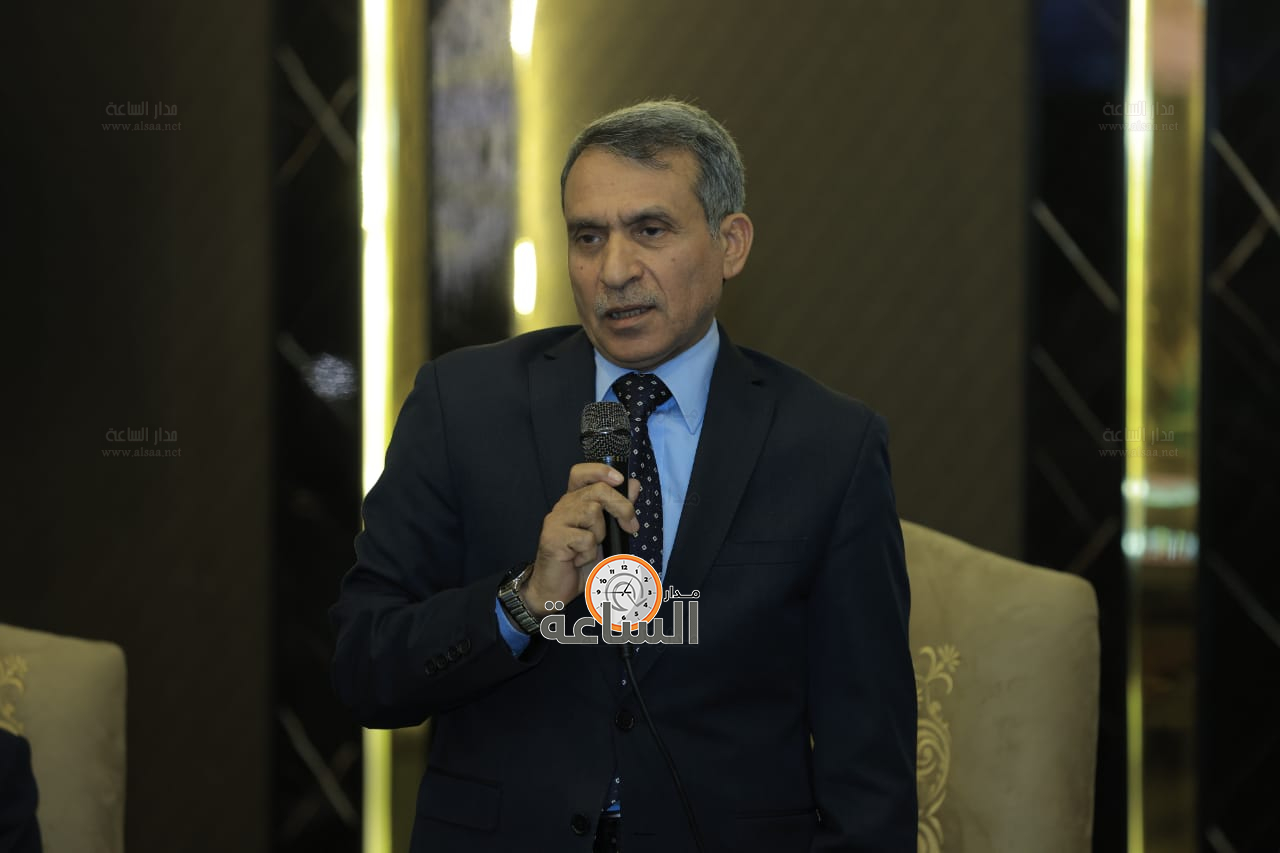 Madar Al-Saa Images 0.6877049319563702