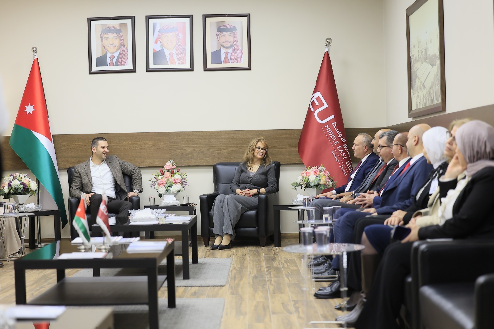 Madar Al-Saa Images 0.8240605224234707