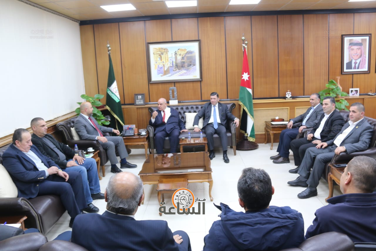 Madar Al-Saa Images 0.2712894039781333