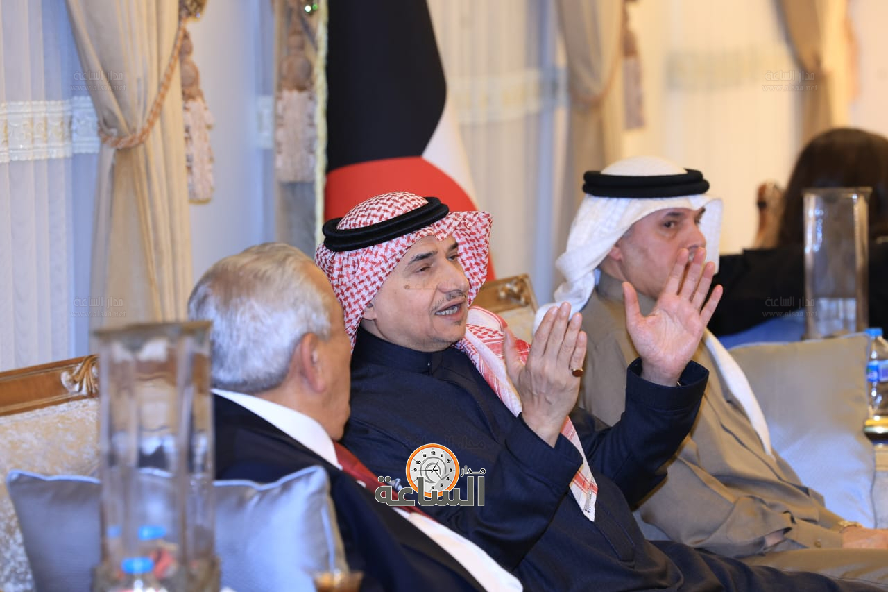 Madar Al-Saa Images 0.15871775138535782