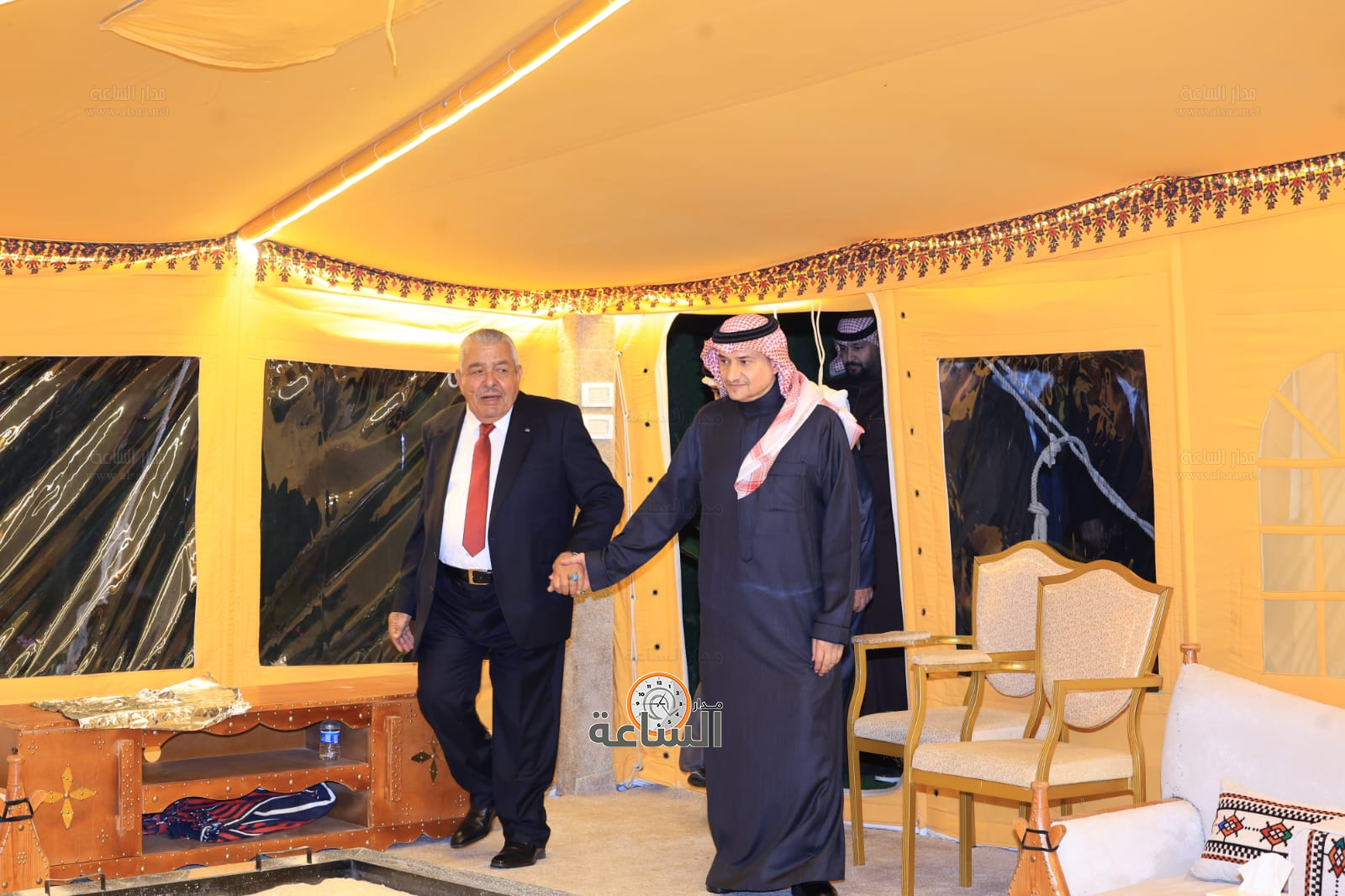 Madar Al-Saa Images 0.4291130860344399