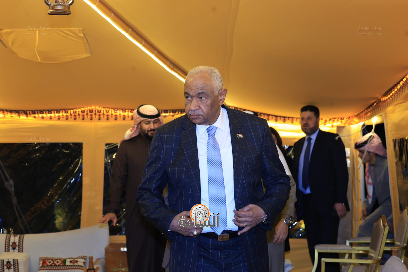 Madar Al-Saa Images 0.36766354344450847