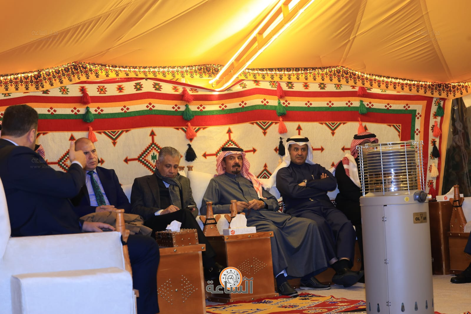 Madar Al-Saa Images 0.4887671354636747